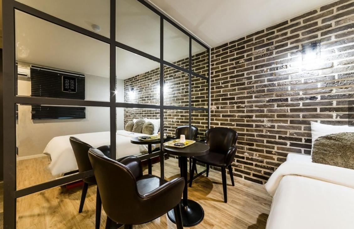71 Street Motel Suwon Luaran gambar